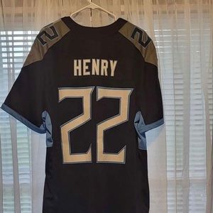 Dereck Henry real jersey
